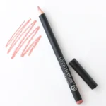 Lip Pencil Laughter (Living Nature)